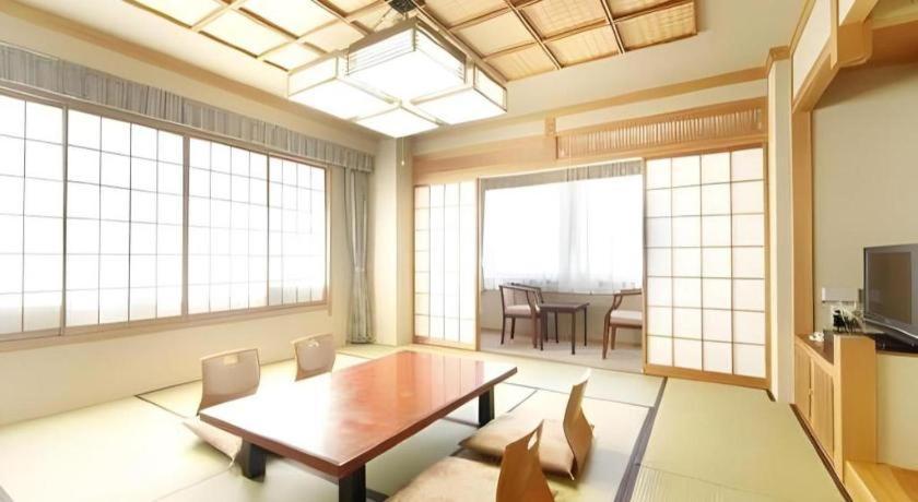 Kamisuwa Station Hotel Экстерьер фото